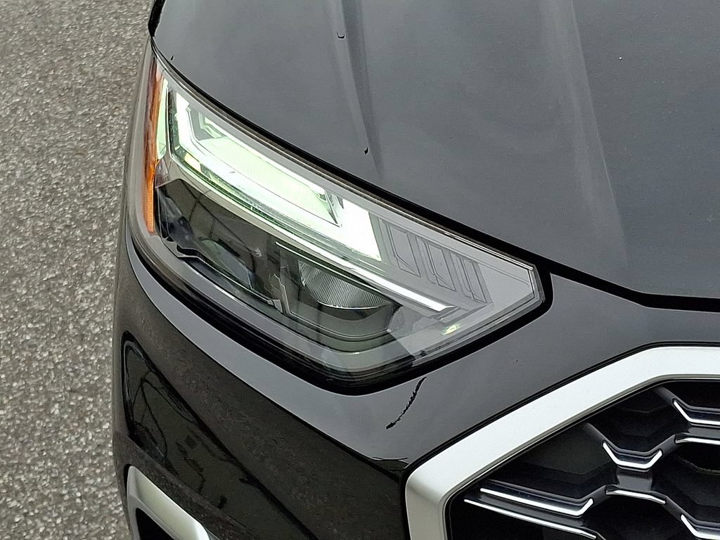 Certified 2023 Audi SQ5 Premium Plus w/ Premium Plus Package AWD/4WD image 9