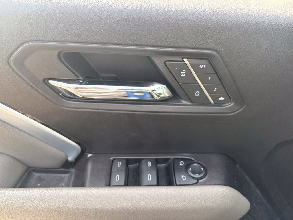 Used 2025 Chevrolet Colorado ZR2 w/ Technology Package AWD/4WD image 28