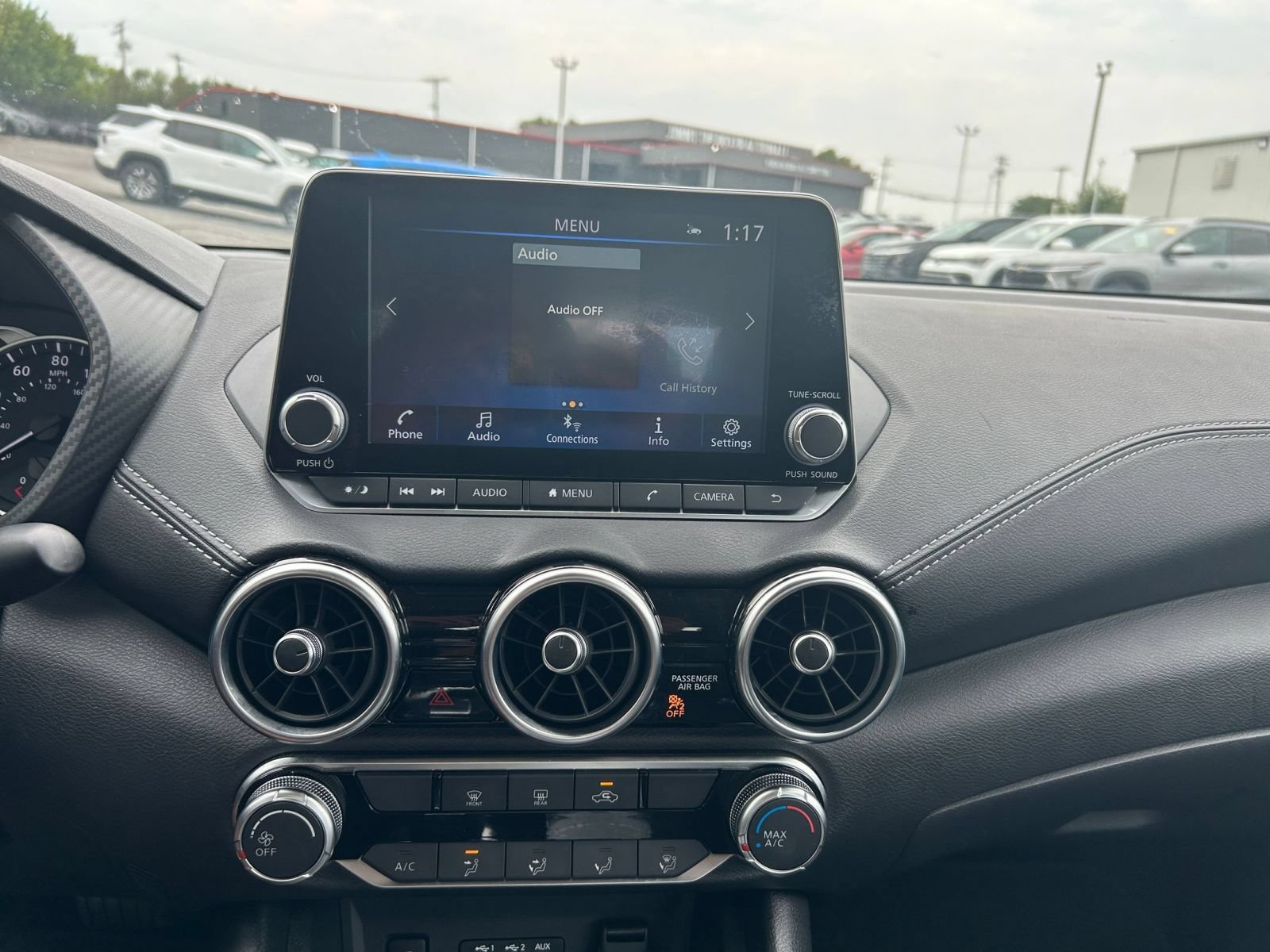 Used 2025 Nissan Sentra SV FWD image 17