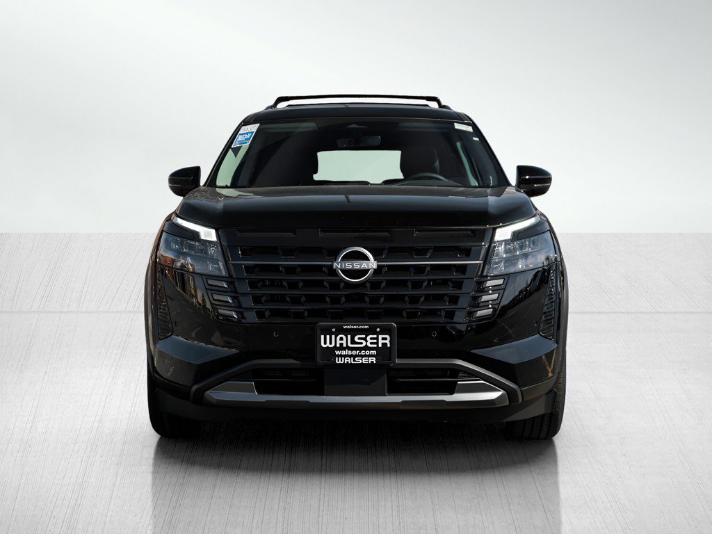 New 2026 Nissan Pathfinder SL w/ SL Premium Package AWD/4WD image 2