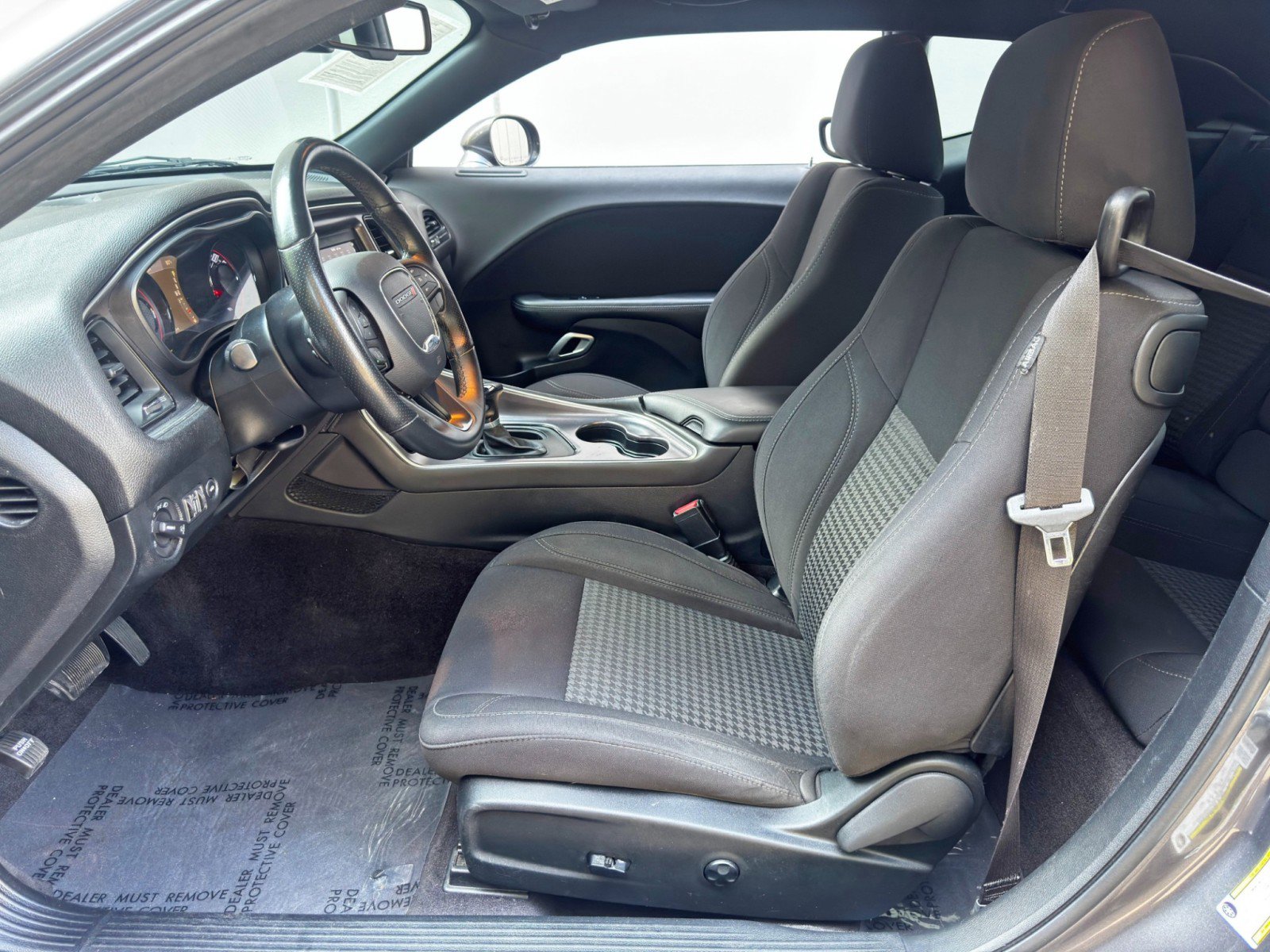 Used 2018 Dodge Challenger SXT w/ Blacktop Package image 15