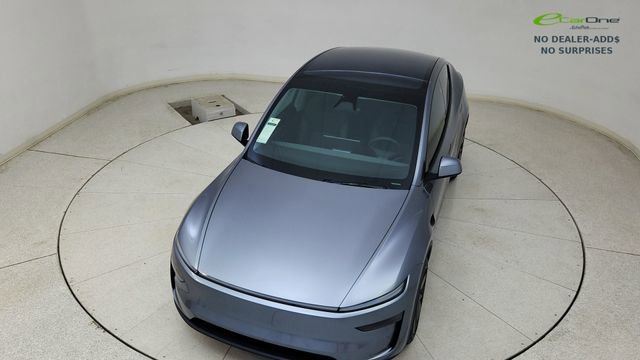 Used 2026 Tesla Model Y 2WD image 76