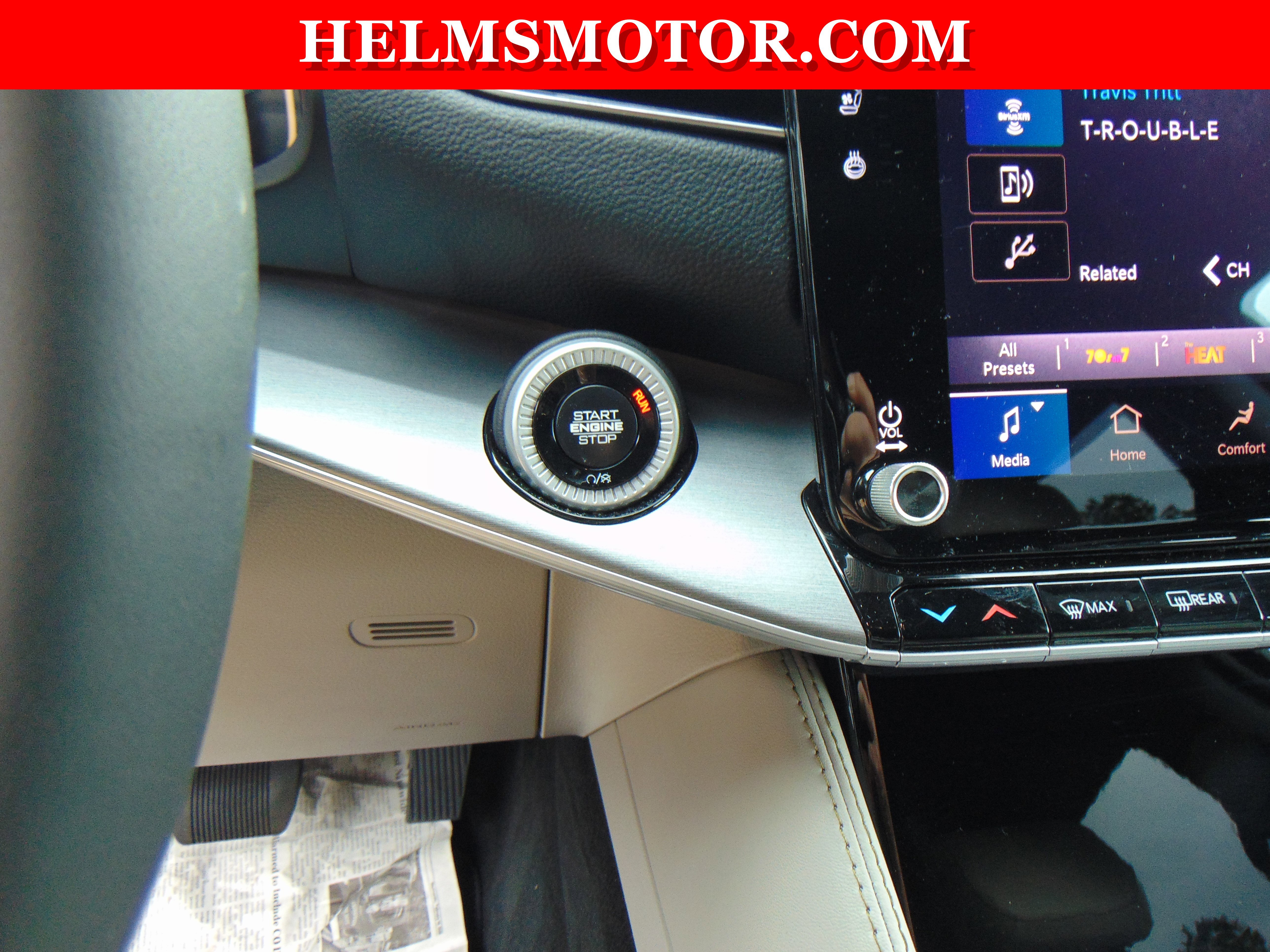 Certified 2025 Jeep Wagoneer 4WD image 29