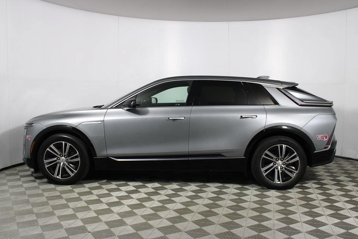 Used 2024 Cadillac Lyriq Luxury AWD/4WD image 36