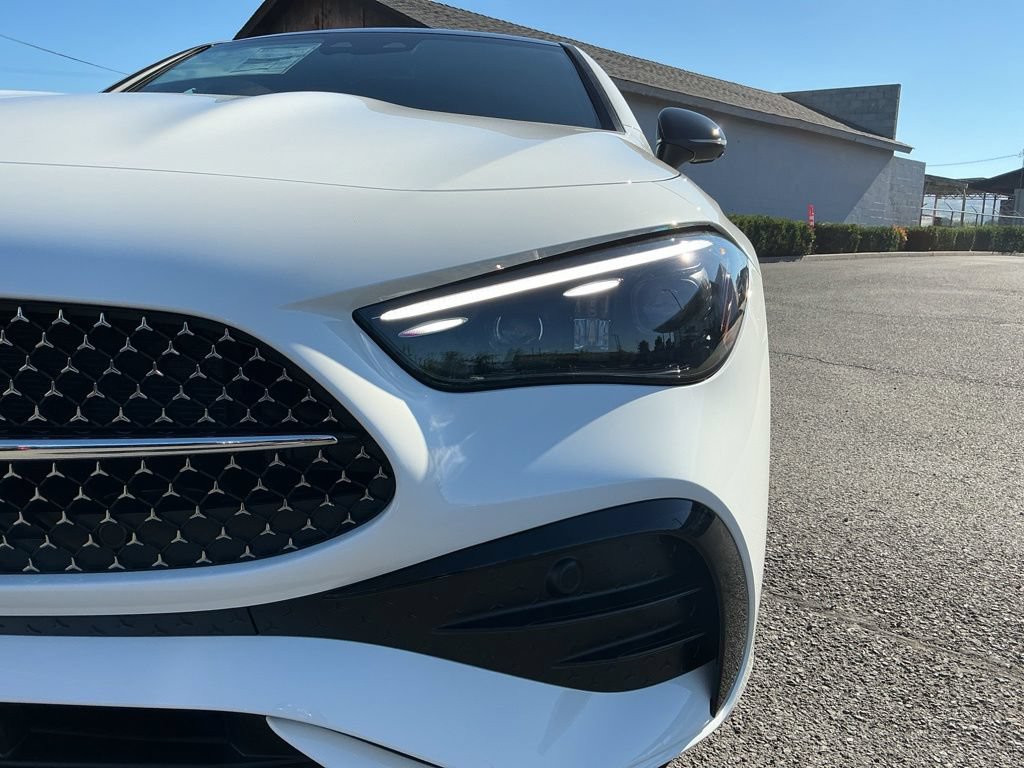New 2026 Mercedes-Benz CLE 300 4MATIC Coupe image 3