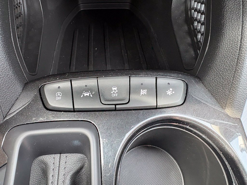 Used 2023 Chevrolet TrailBlazer LT w/ Convenience Package FWD image 3