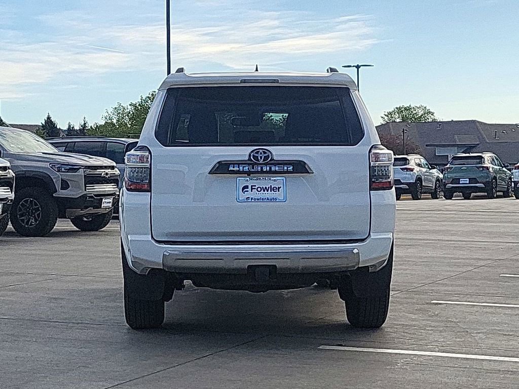 Used 2020 Toyota 4Runner TRD Off-Road Premium w/ Moonroof Package AWD/4WD image 7