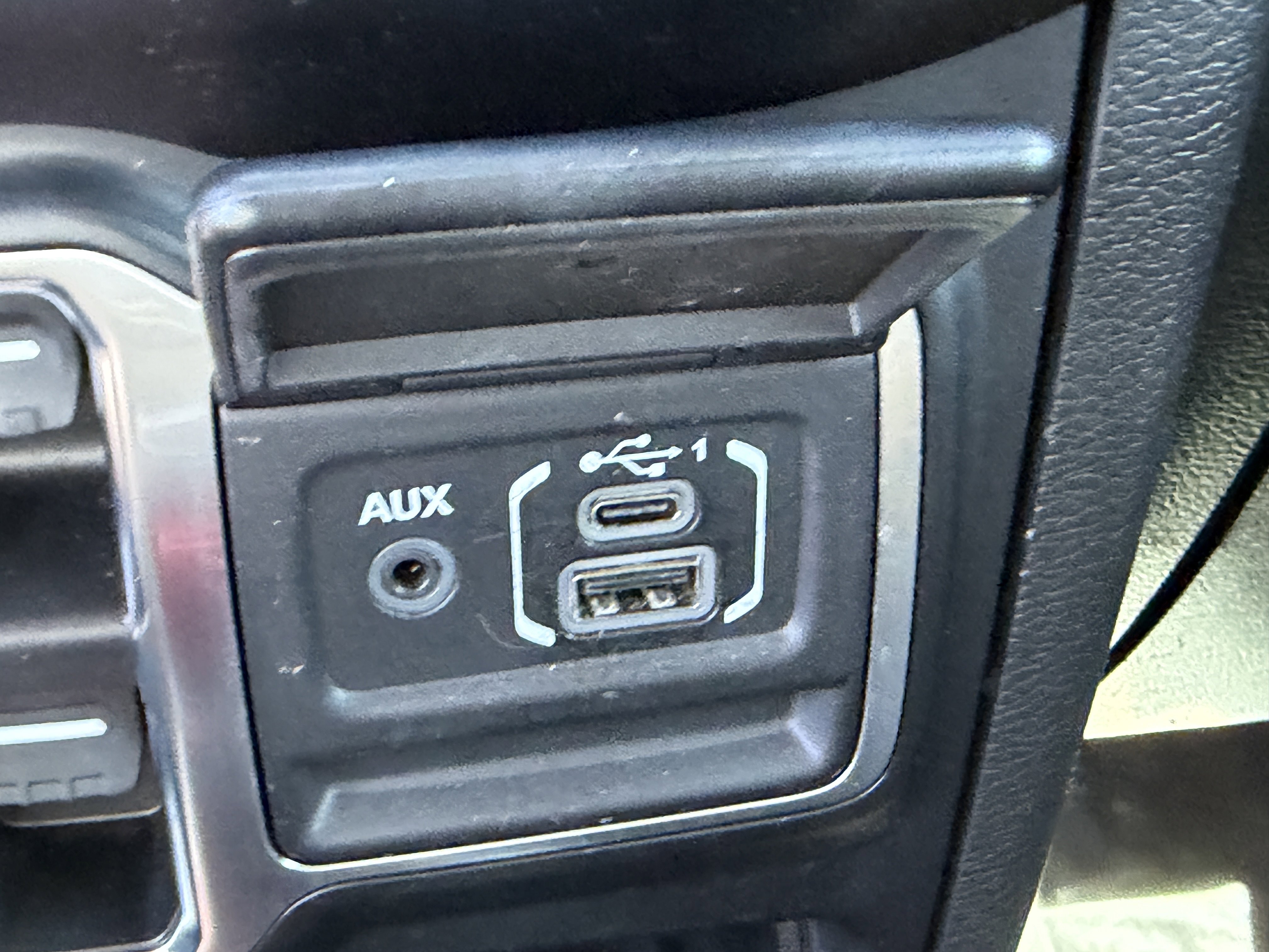 Used 2021 Jeep Gladiator Rubicon image 25