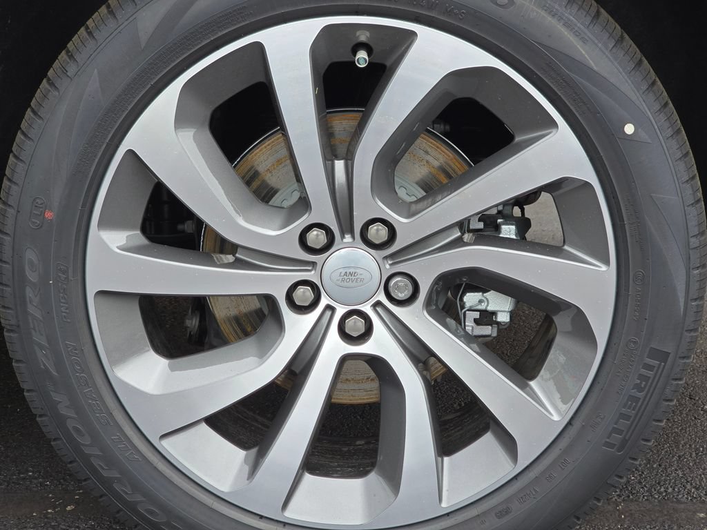 New 2025 Land Rover Discovery Sport Dynamic SE AWD/4WD image 40