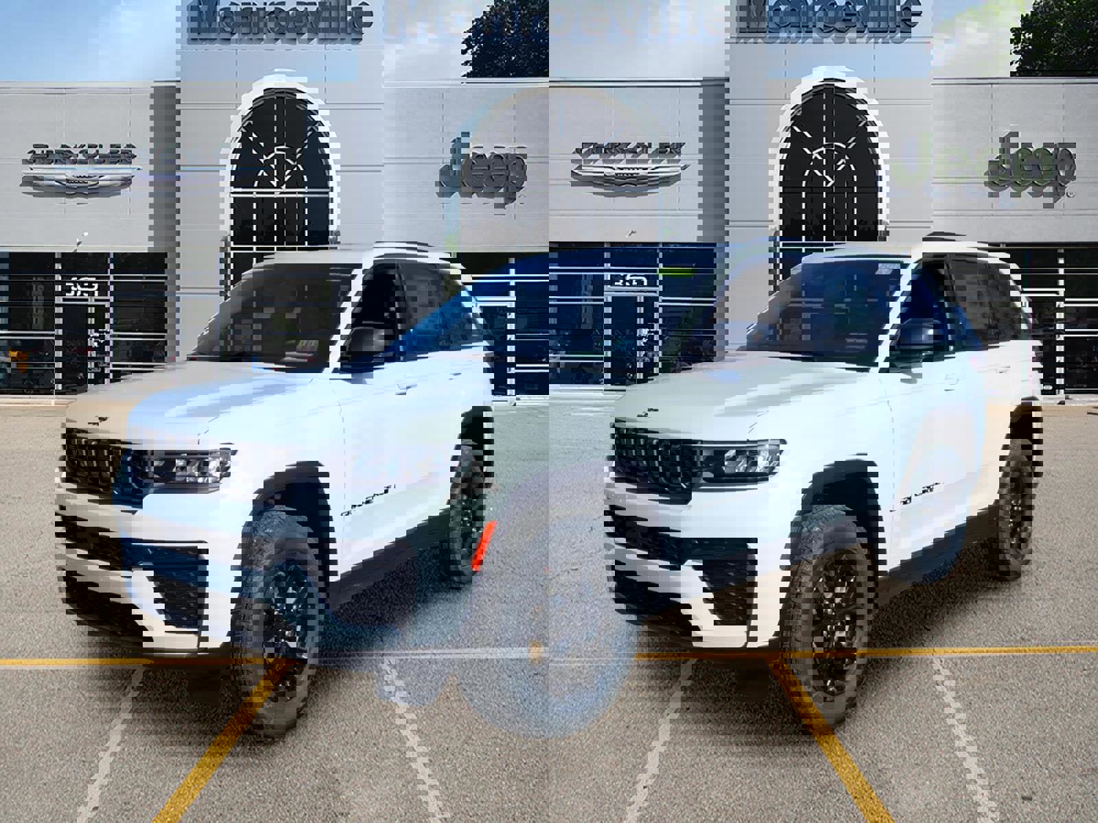 New 2026 Jeep Grand Cherokee Altitude image 1