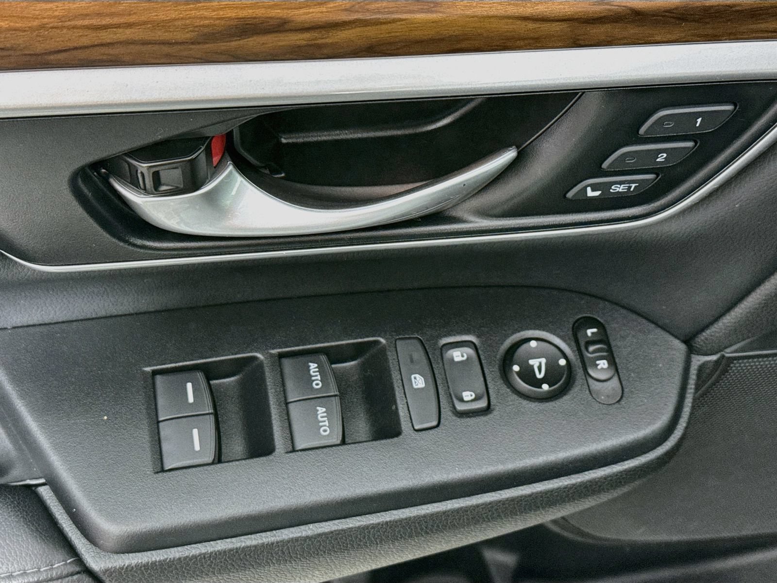 Used 2021 Honda CR-V Touring image 17