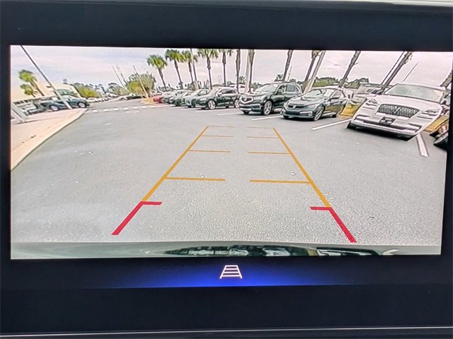 Used 2025 Chevrolet Trax LT w/ LT Convenience Package image 21