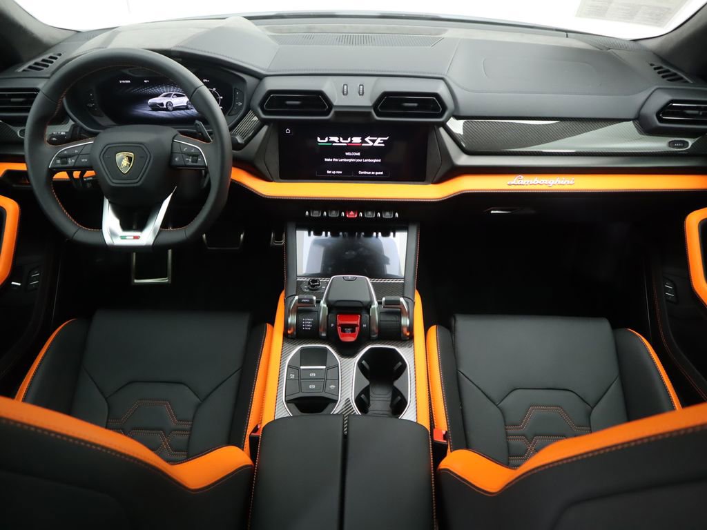 Used 2025 Lamborghini Urus SE image 13