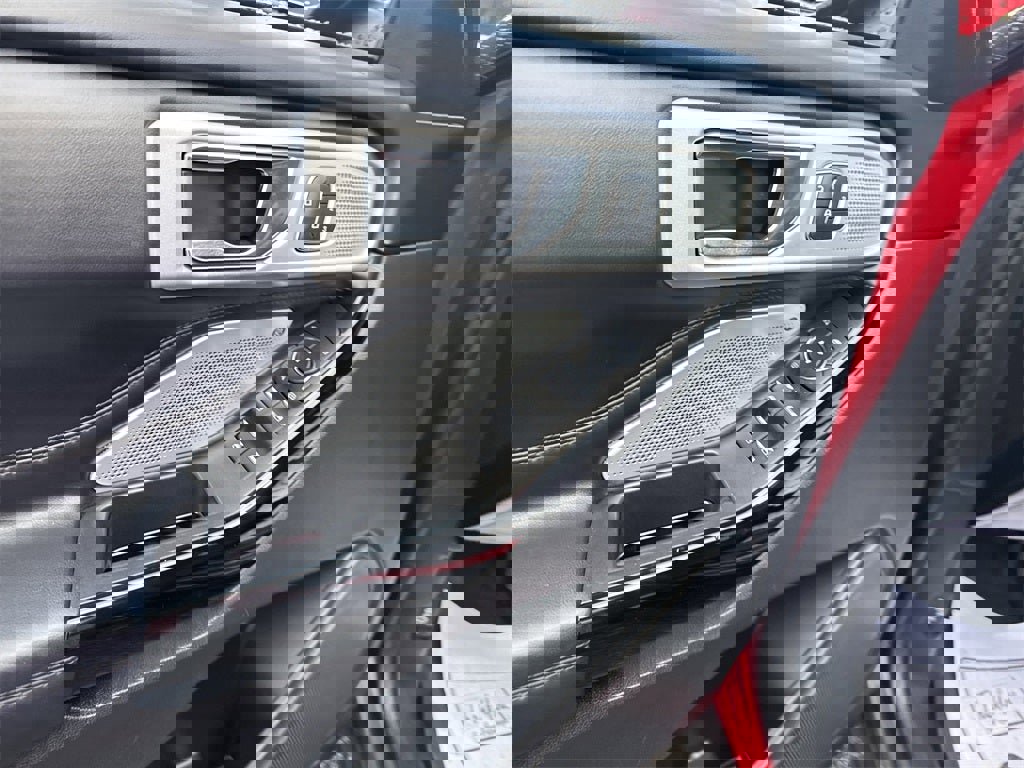 Used 2021 Ford Explorer Platinum w/ Equipment Group 601A image 16