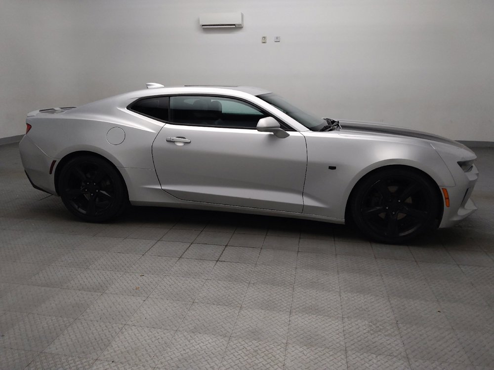 Used 2016 Chevrolet Camaro LT RWD image 11