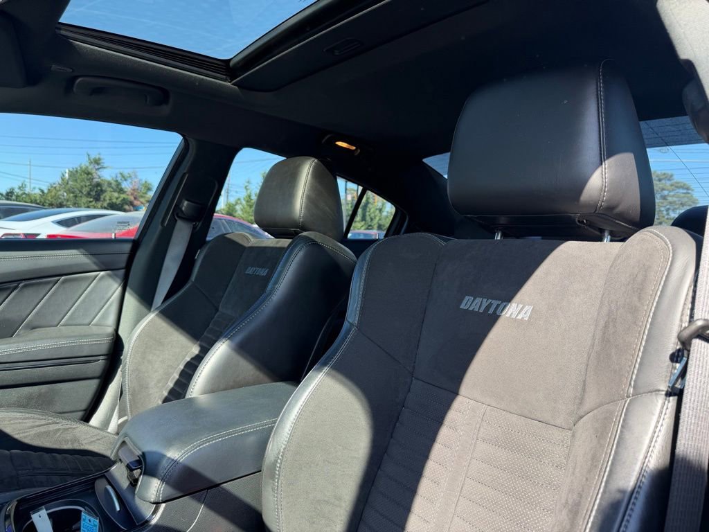 Used 2022 Dodge Charger Scat Pack w/ Daytona Edition Group image 11