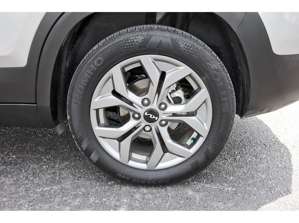 Used 2024 Kia Seltos S FWD image 33