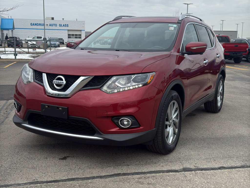 Used 2015 Nissan Rogue SL w/ SL Premium Package image 2