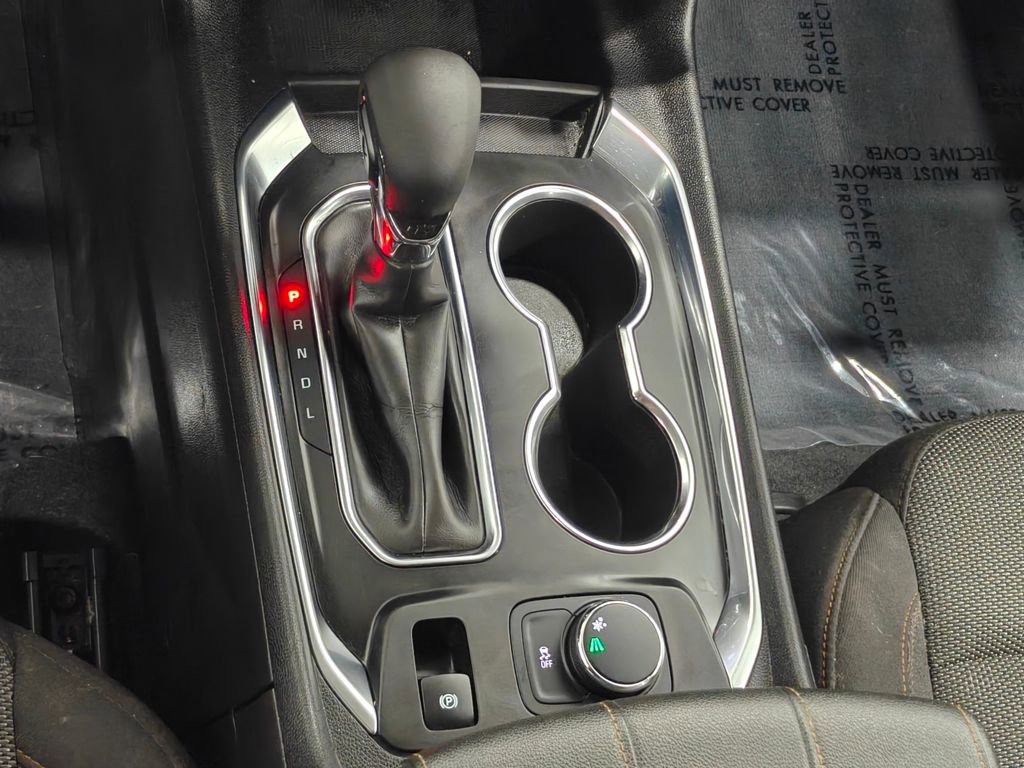 Used 2021 Chevrolet Traverse LT image 8