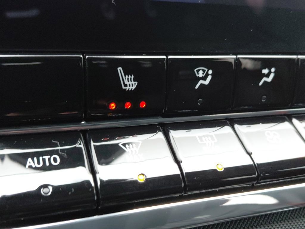 Used 2023 Chevrolet Colorado Z71 w/ Z71 Convenience Package 2 image 44