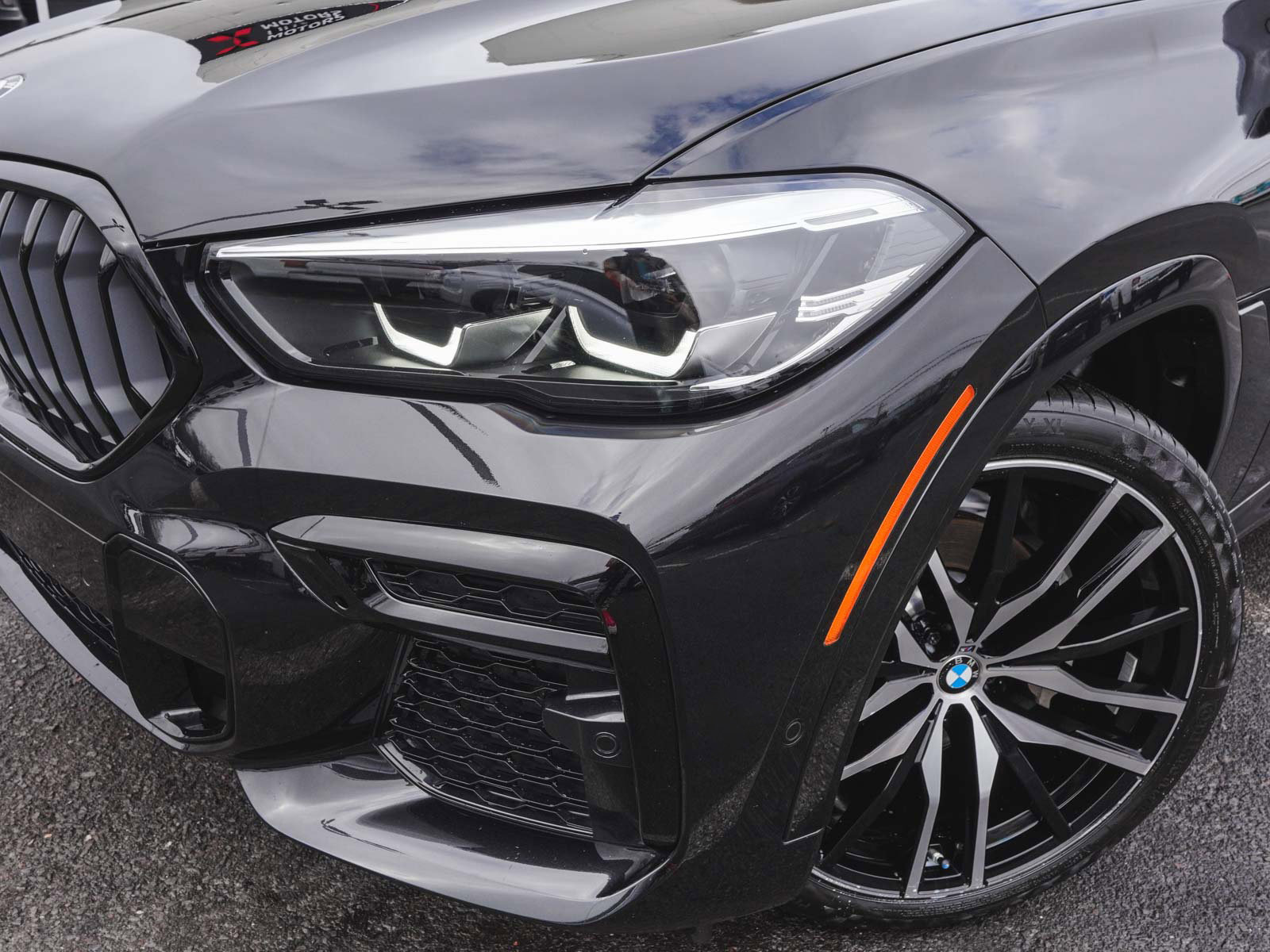 Used 2023 BMW X6 xDrive40i w/ M Sport Package image 43