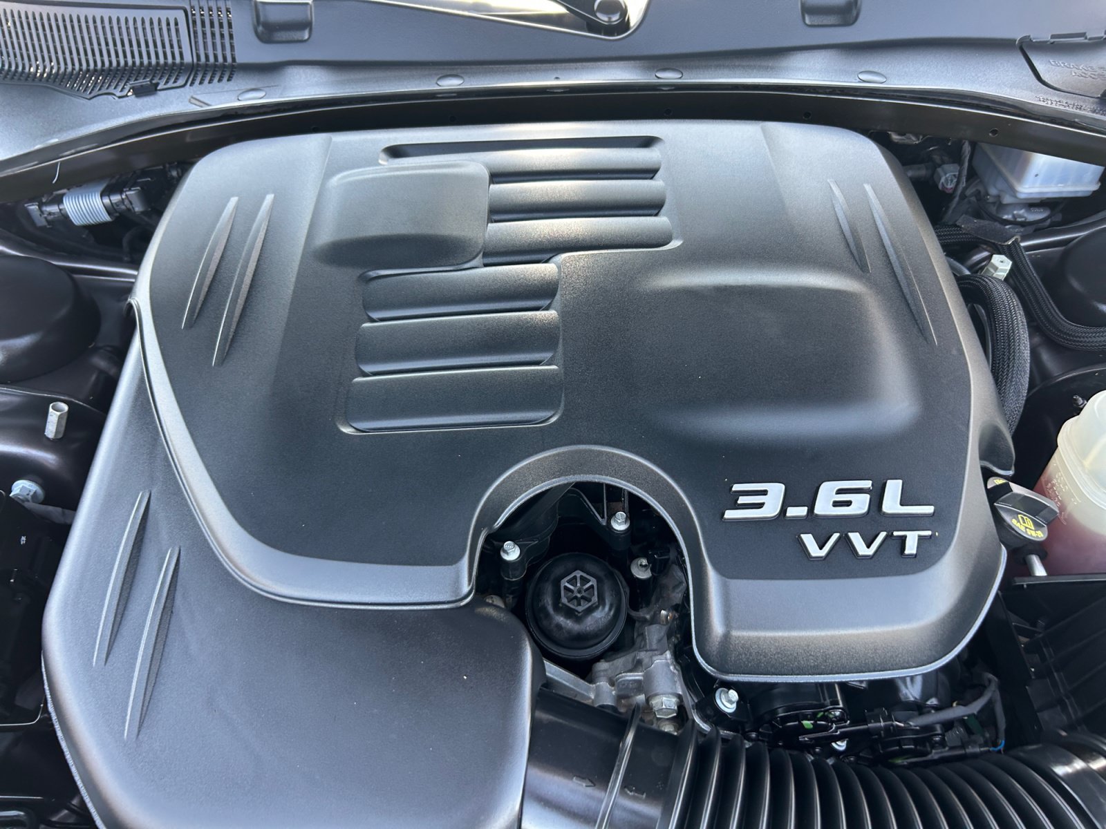 Used 2023 Dodge Charger SXT w/ Blacktop Package AWD/4WD image 21