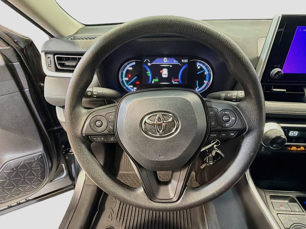 Used 2023 Toyota RAV4 LE AWD/4WD image 13