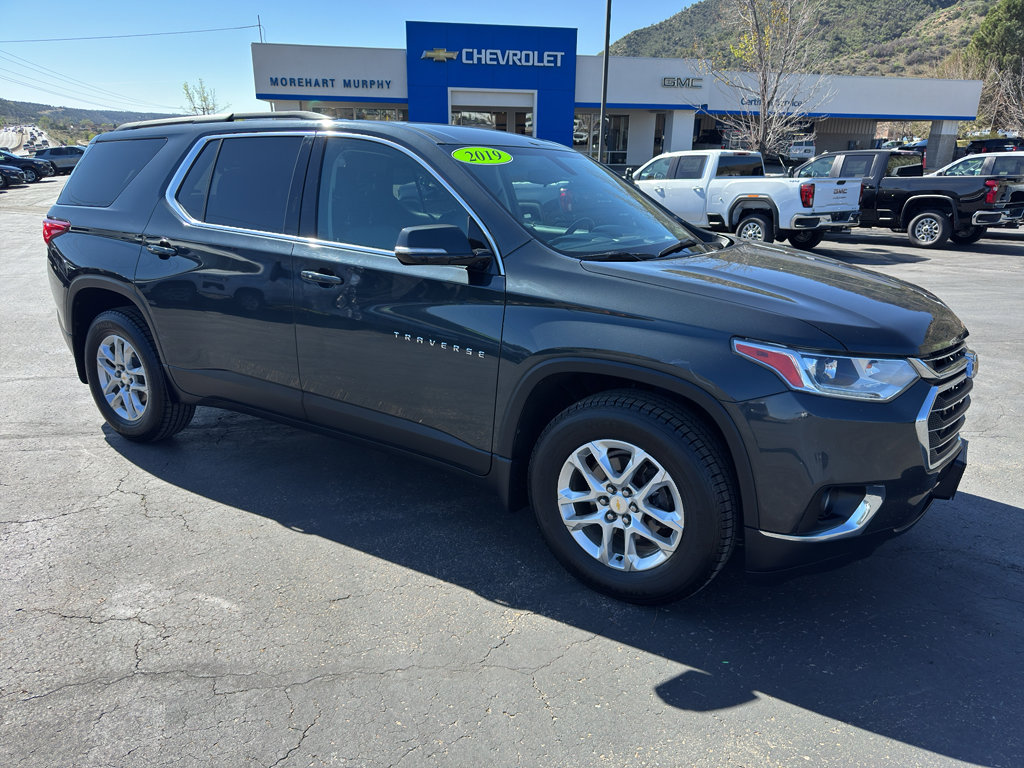Used 2019 Chevrolet Traverse LT