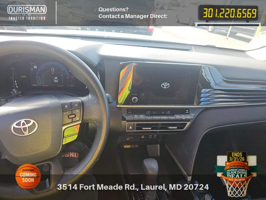 Used 2025 Toyota Camry LE image 12