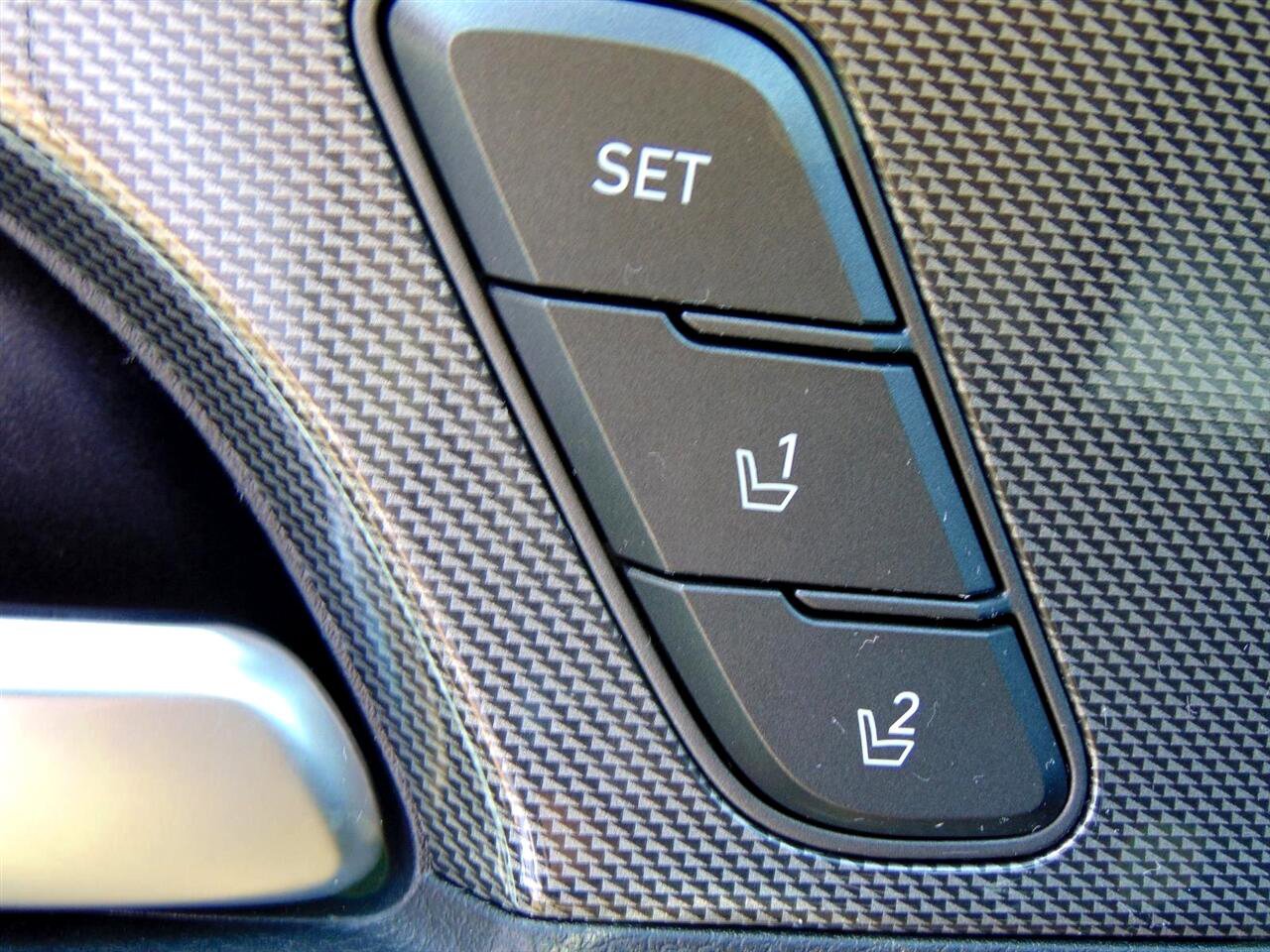 Used 2023 Hyundai Santa Fe Limited image 40