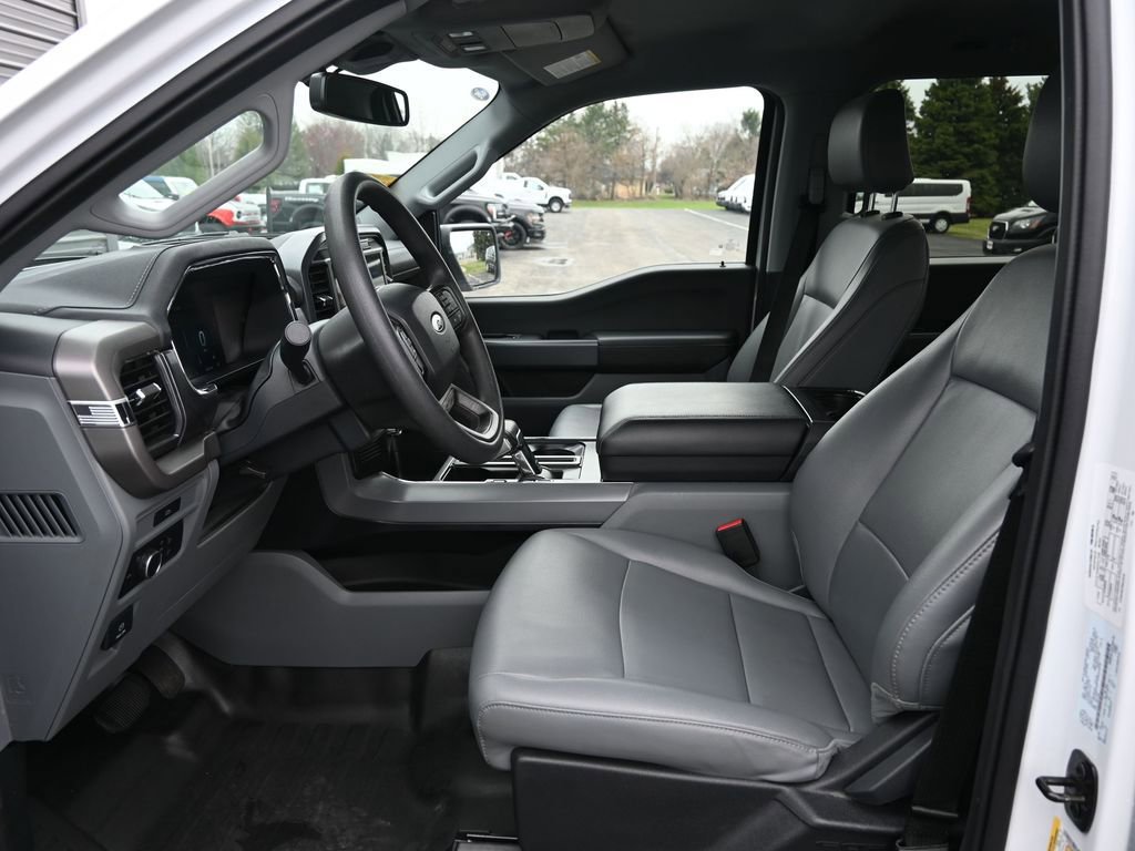 Used 2024 Ford F150 Lightning Pro image 43