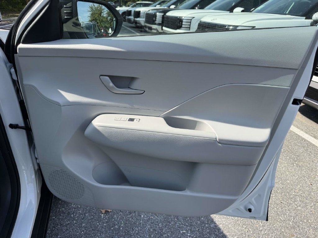New 2027 Hyundai Kona SEL Sport AWD/4WD image 7