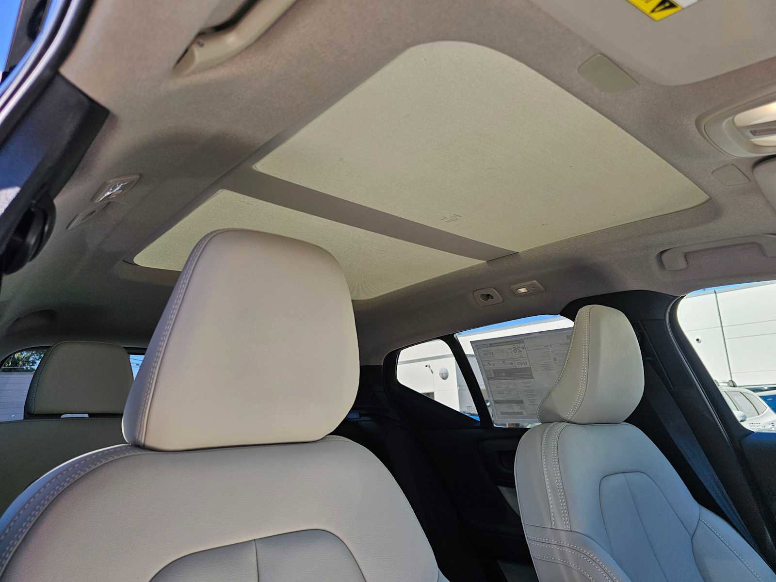 New 2025 Volvo XC40 B5 Plus w/ Protection Package Premier image 11