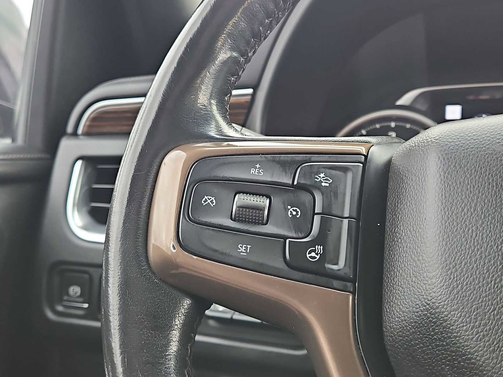 Used 2021 Chevrolet Tahoe High Country w/ Premium Package image 26