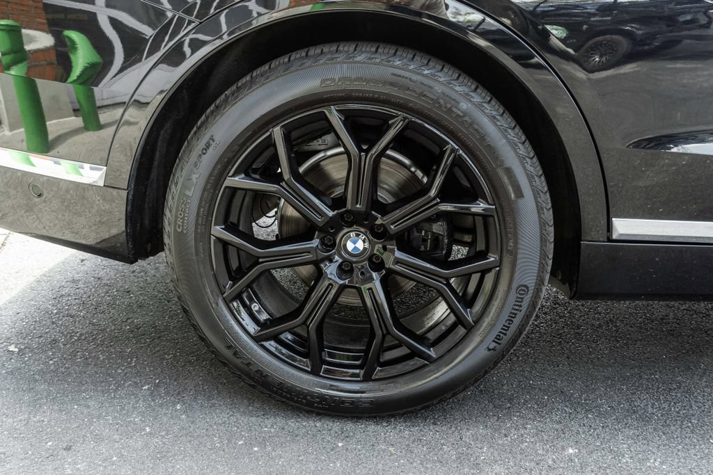 Used 2020 BMW X7 xDrive40i w/ Cold Weather Package AWD/4WD image 37