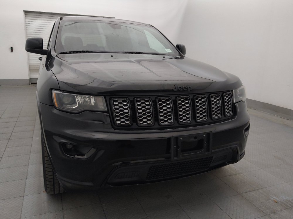 Used 2018 Jeep Grand Cherokee Altitude RWD image 14