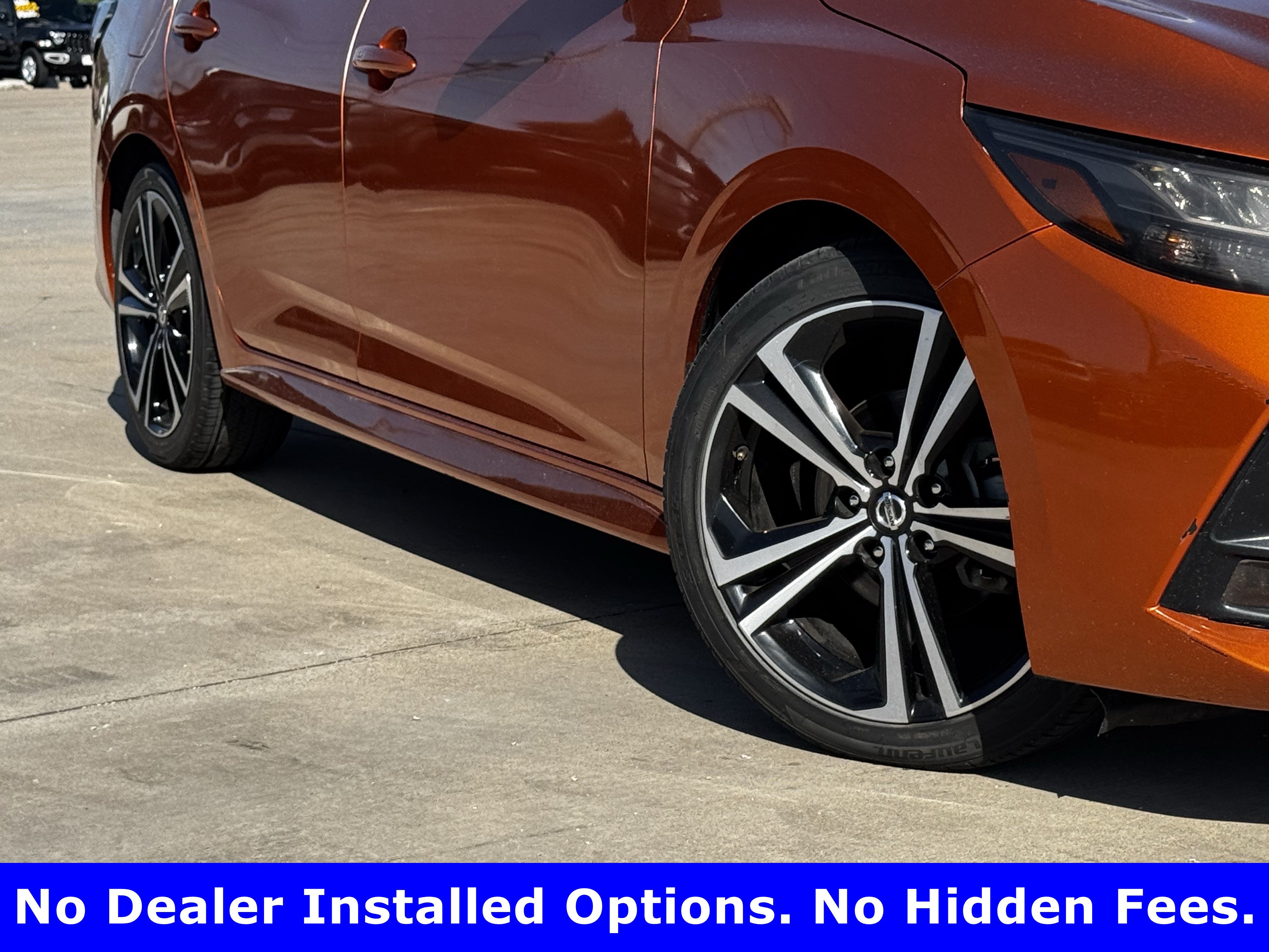 Used 2022 Nissan Sentra SR w/ Electronics Package FWD image 3