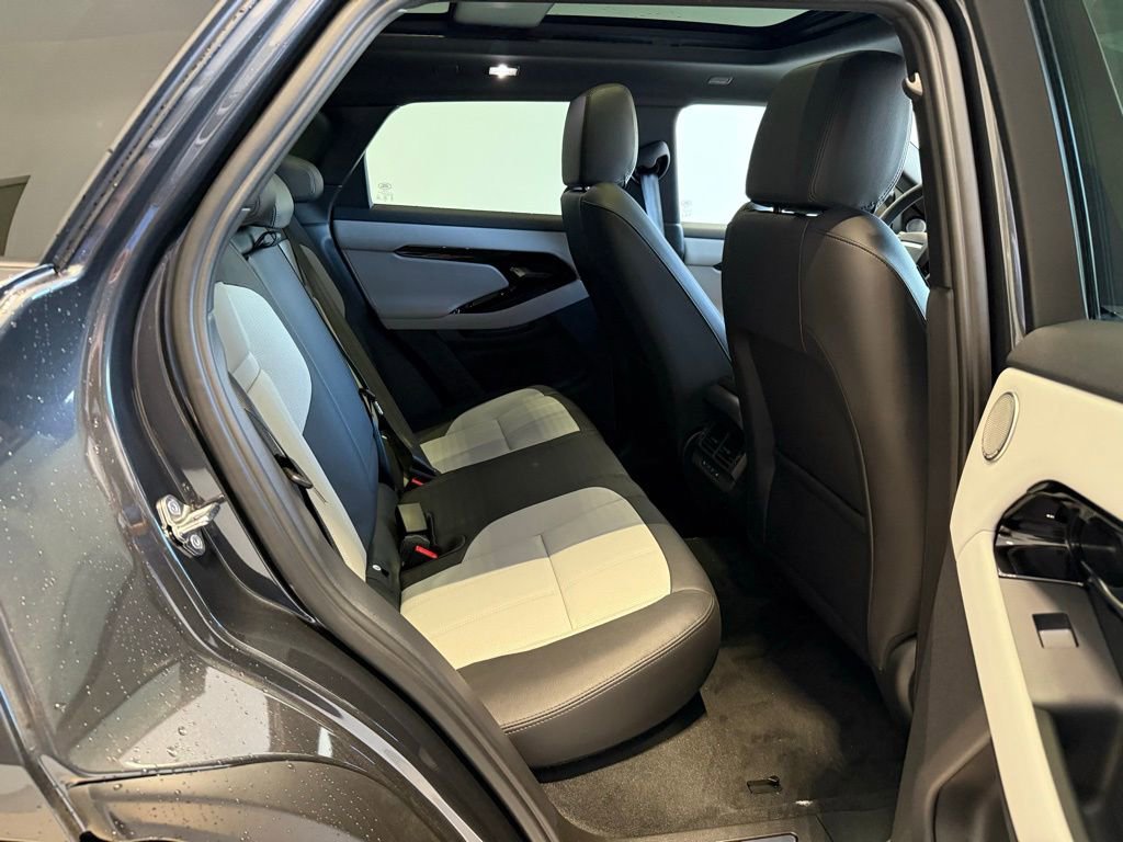 New 2026 Land Rover Range Rover Evoque Dynamic SE image 15