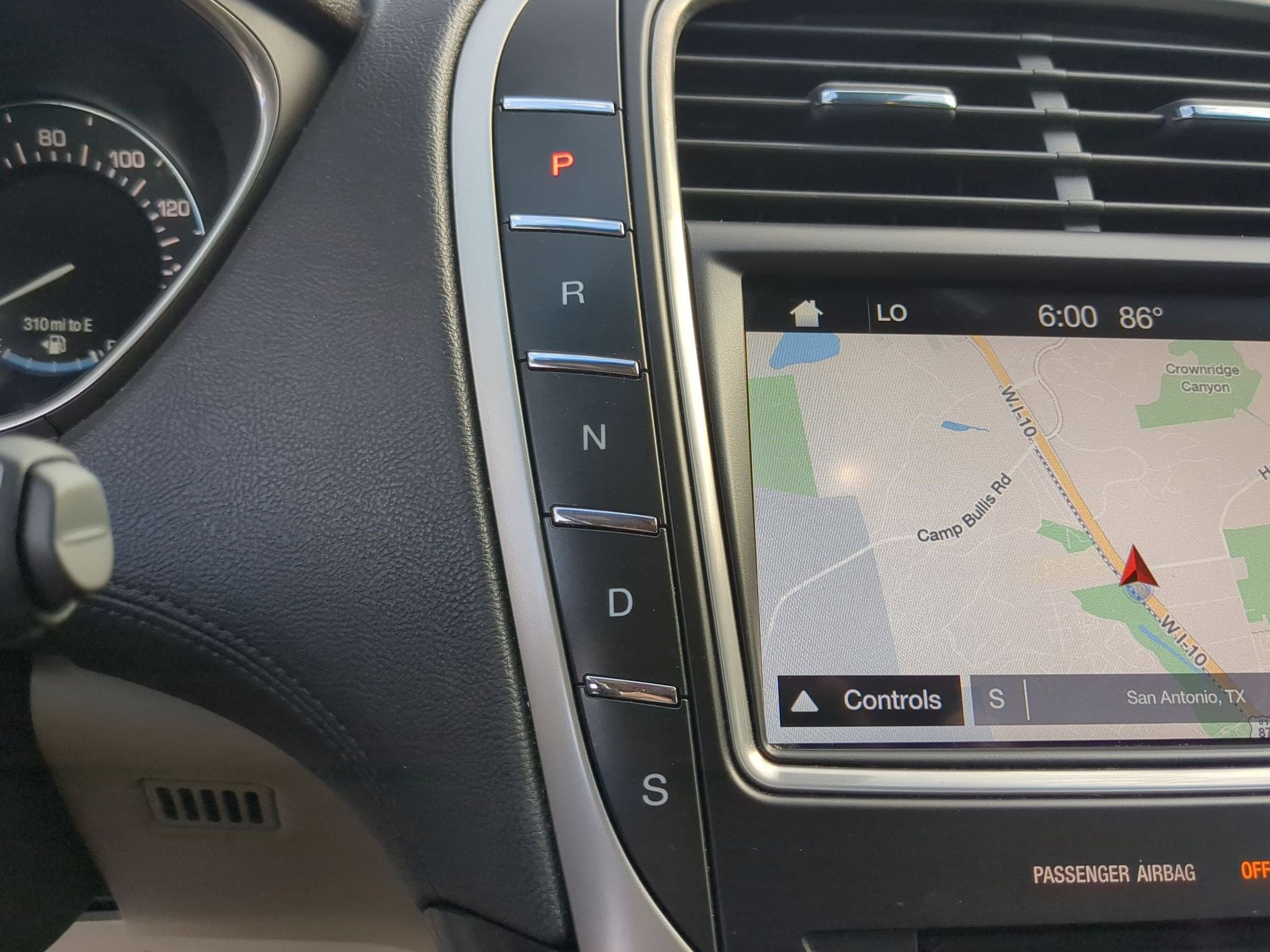 Used 2018 Lincoln MKX Reserve w/ Lincoln MKX Climate Package image 19