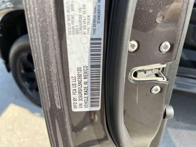 Used 2022 RAM 2500 Laramie AWD/4WD image 32