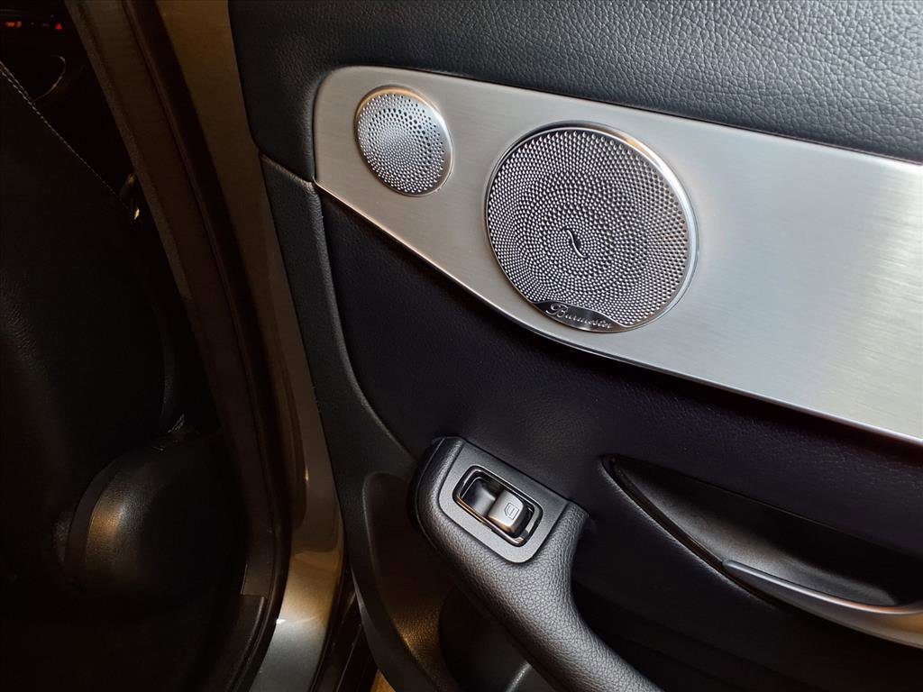 Used 2019 Mercedes-Benz GLC 350e 4MATIC image 24