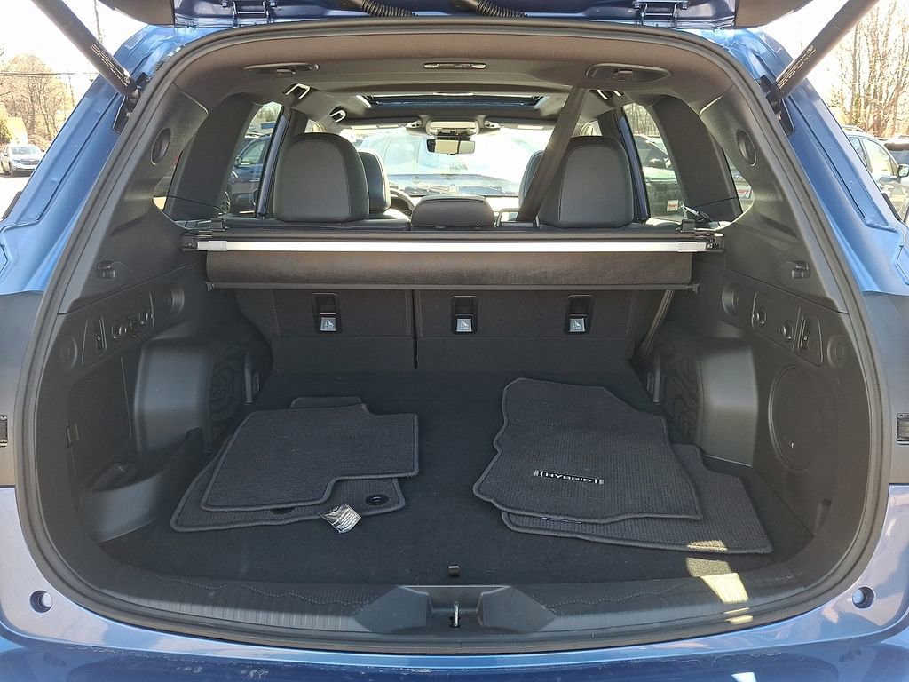 Used 2025 Subaru Forester Touring image 28