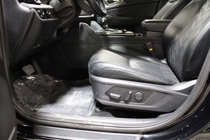 Used 2023 Kia Sportage X-Line w/ X-Line Premium Package AWD/4WD image 19