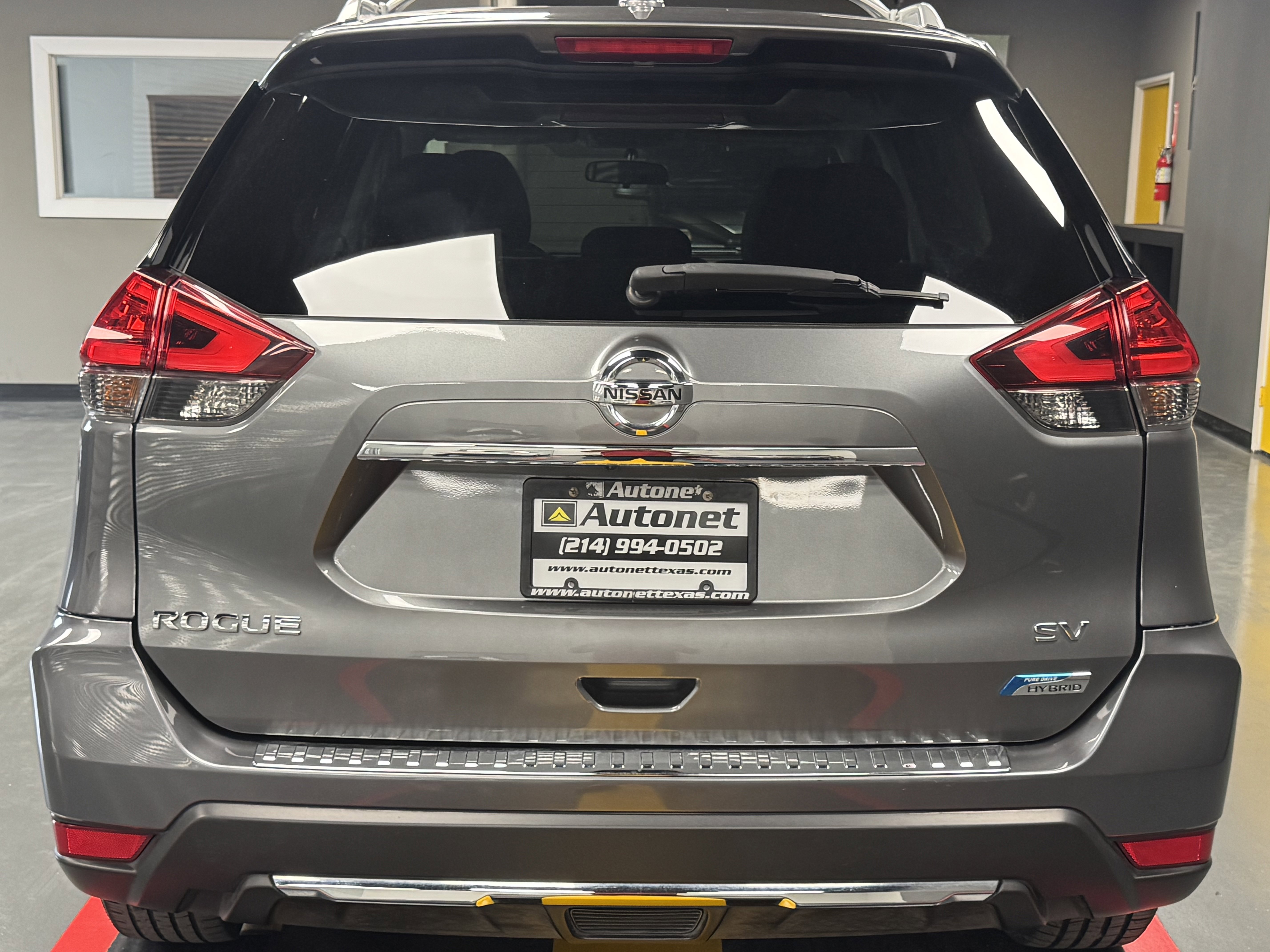 Used 2017 Nissan Rogue SV image 5