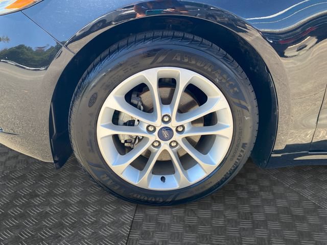 Used 2019 Ford Fusion SE FWD image 33