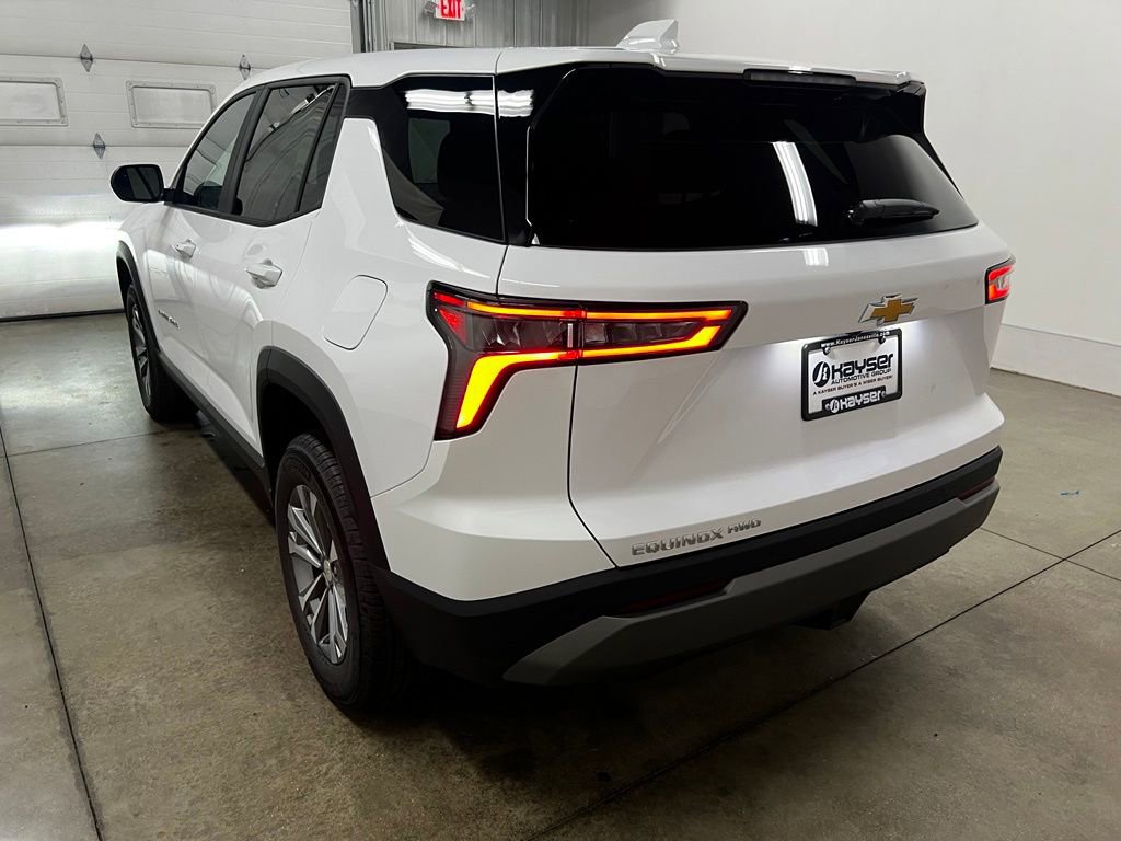 New 2026 Chevrolet Equinox LT w/ Convenience Package II AWD/4WD image 5
