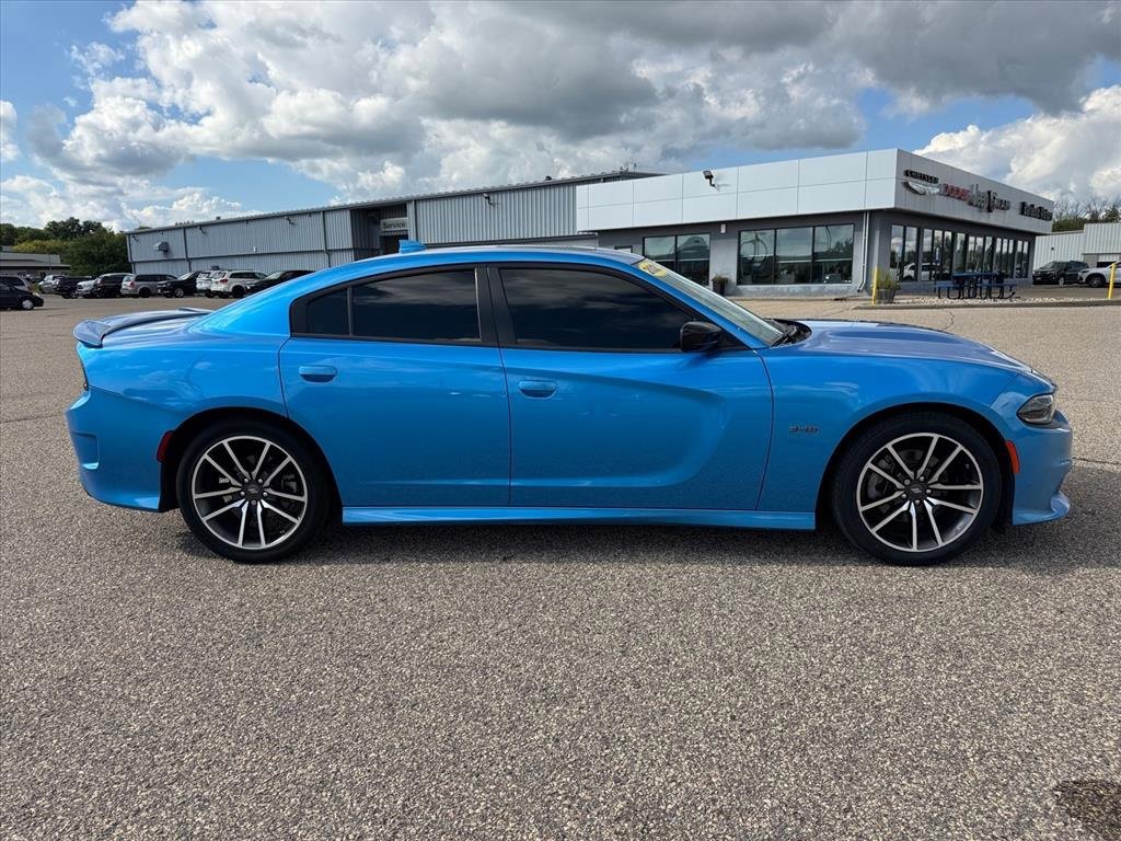 Used 2023 Dodge Charger R/T w/ Plus Group image 2