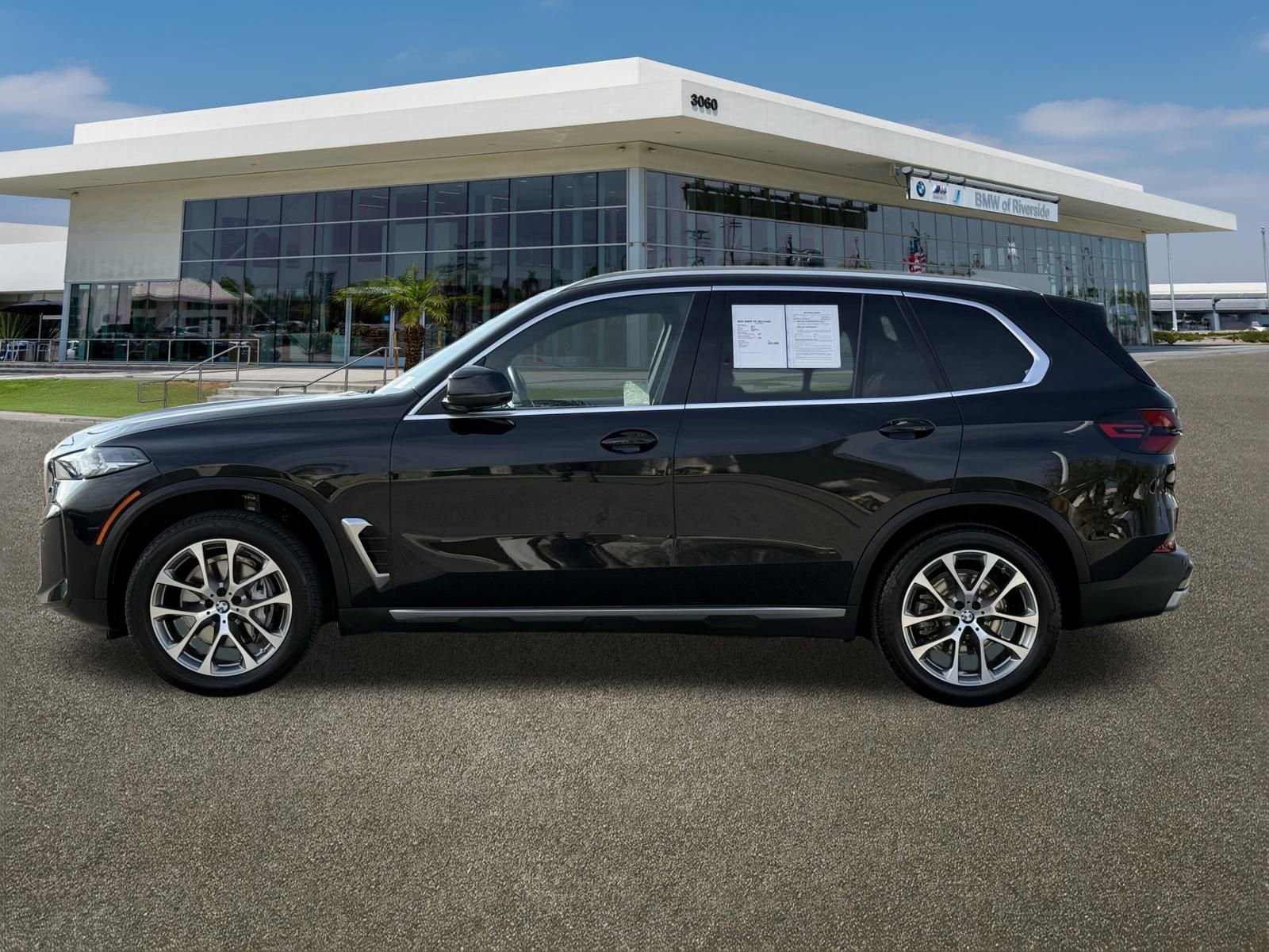 Used 2024 BMW X5 sDrive40i w/ Parking Assistance Package image 6