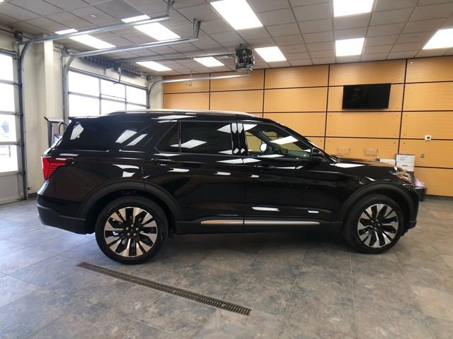 New 2026 Ford Explorer Platinum image 8
