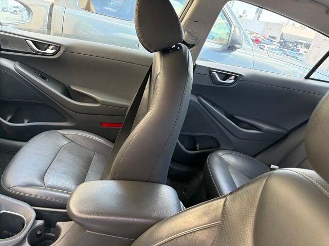 Used 2018 Hyundai Ioniq Limited FWD image 17